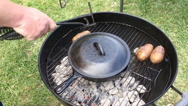 Chicken And Gravy on the Grill смотреть онлайн