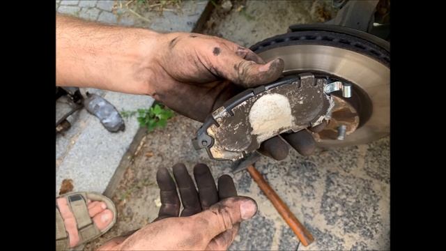 Nissan Bremsscheiben wechseln forne. Bremsbeläge wechseln forne смотреть онлайн