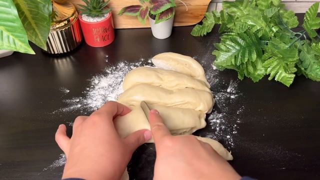 Soft & Fluffy Mini Burger Buns | Slider Buns | Dinner Rolls | easy recipe -Gj sweet and Savoury