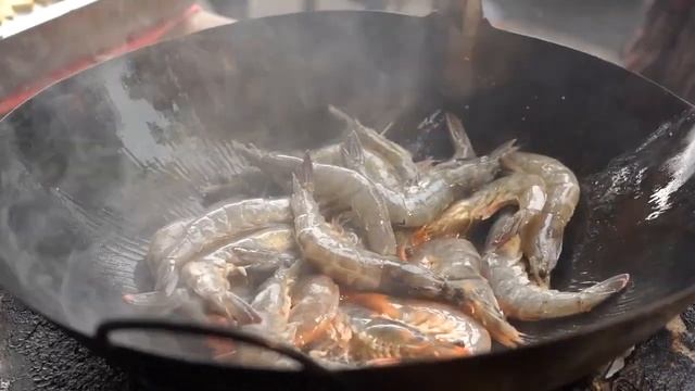 Amazing Wok Skill Master | Spicy Shrimp Fried Noodles Pad Thai | Thai Street Food | vinaviavlogs смотреть онлайн