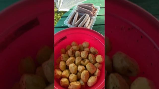 ЖАРЮ КАРТОШКУ В КАЗАНЕ И КУПАТЫ #shorts смотреть онлайн
