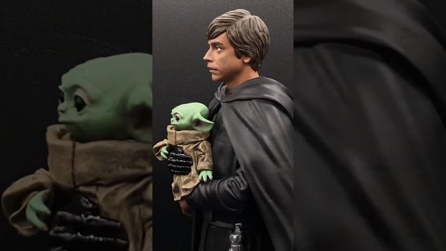 Toy Spotlight - Star Wars - Gentle Giant - Luke Skywalker & Grogu Statue #Shorts #StarWars