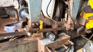 Manufacturing Process of Truck Axle in Street Factory || Изготовление оси грузовика
