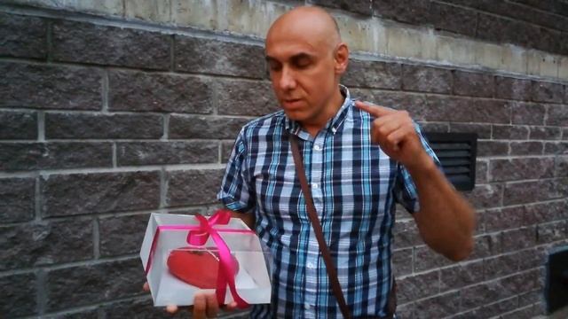 И предприниматель, и покупатель муссового торта Виталий Токарев 20200413 смотреть онлайн