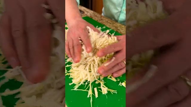 Салат из Капусты! Быстрый и простой, НО ОЧЕНЬ ВКУСНЫЙ! Рецепты в гостях у Вани