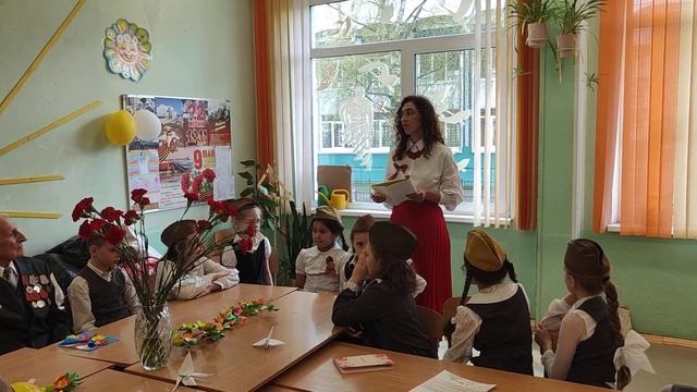 Стихотворение "Сердце бьется, не сдается". Исполняет автор Светлана Солнце смотреть онлайн