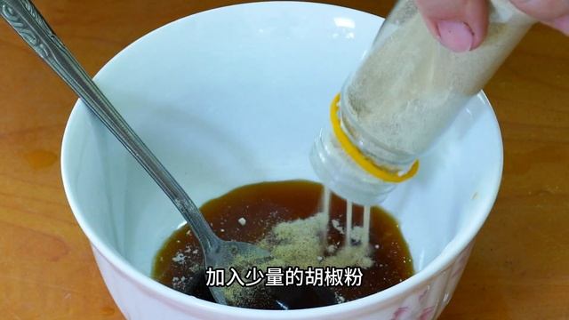 包菜切記不要焯水和直接下鍋炒，酒店大廚教你一招，鮮香爽脆不出水！【天天相見廚房】#炒包菜 #Friedcabbagerecipe #包菜做法