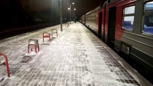ЭД4М 0107. Перегон Коломна - Голутвин, заезд в тупик и ЭД4М 0451 экспресс на станции Голутвин.