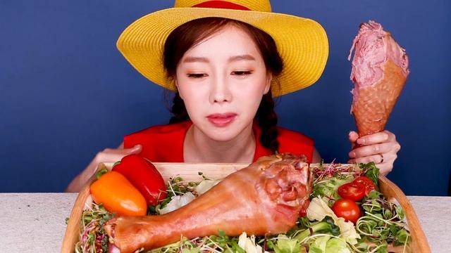 [Mukbang ASMR] 원피스(OnePiece) 대왕 칠면조다리🍗(Turkey Leg) 뜯어먹기! | Eating Sounds먹방 [Ssoyoung 쏘영 ASMR]