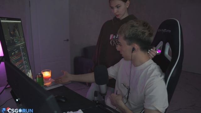 стоит в труsах и с дыней😂 #фруктозка смотреть онлайн