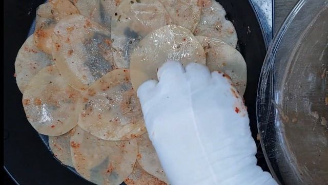 슈퍼 바삭 !! 감자 2개가 있으면 꼭 이 요리를  해보세요!!정말 간단하고 맛있어요! 감자요리! 감자조림 말고  슈퍼 바삭!!바삭!! 감자전 맛있게 만드는 방법