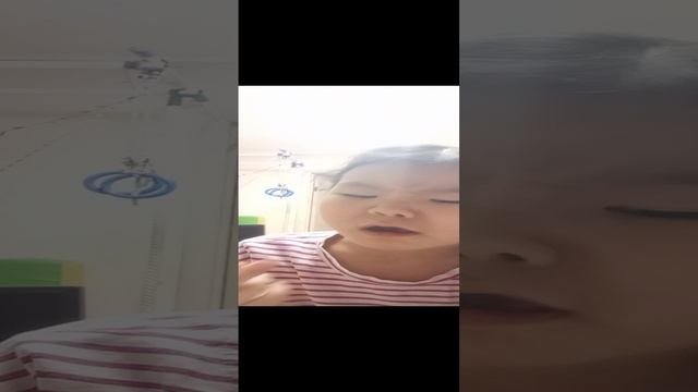 пробуем конфету 🍬🍬