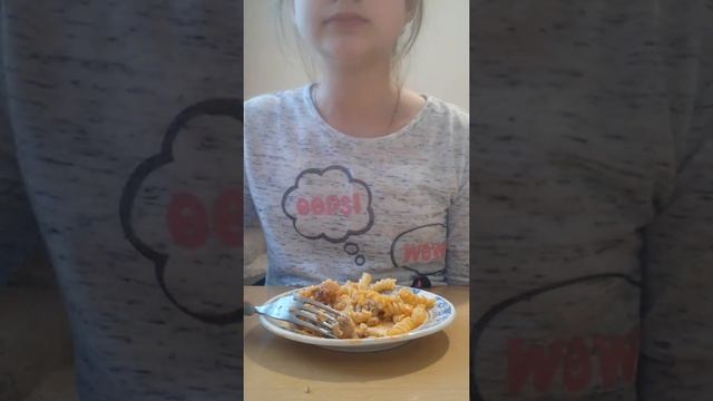 АСМР еда. Макарошки + Соус(томатный)+ Котлетка и Молоко./Anna K. смотреть онлайн