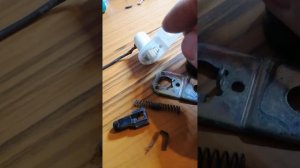 Концевик Тойота Каріна є