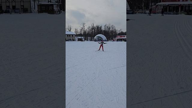 почувствуй отталкивание в подъём #коньковыйход #лыжи #лыжник #спорт #ski смотреть онлайн