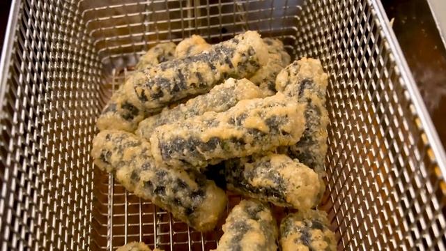 떡튀순은 진리! 1,2호선 신도림역에 위치한 떡볶이집┃ "tteokbokki" / Korean street food смотреть онлайн