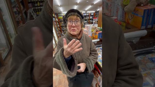 Зачем я хожу в КБ? #кб #мороженое #скидки смотреть онлайн