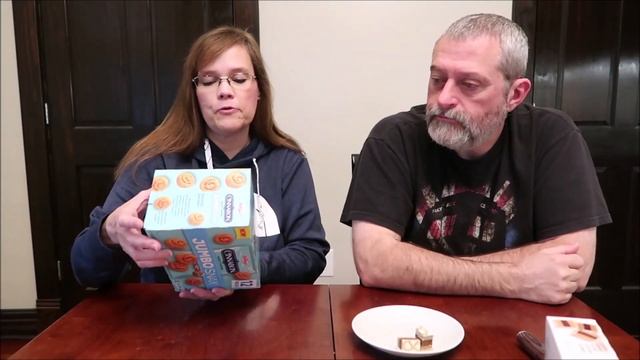 The Original Cakebites Frosted Coffee Cake & Kellogg’s Cinnabon Cinnamon Roll Jumbo Snax Review