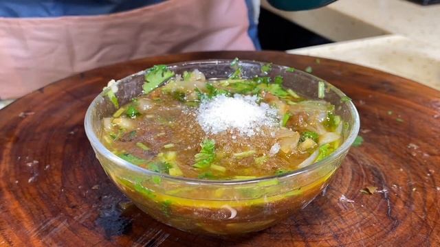 這道菜是廣西年夜飯餐桌上必不可少的美食之一 做法簡單一看就會【秒飛美食屋】， #年夜飯 #白切鴨 #白切鴨正宗做法 смотреть онлайн