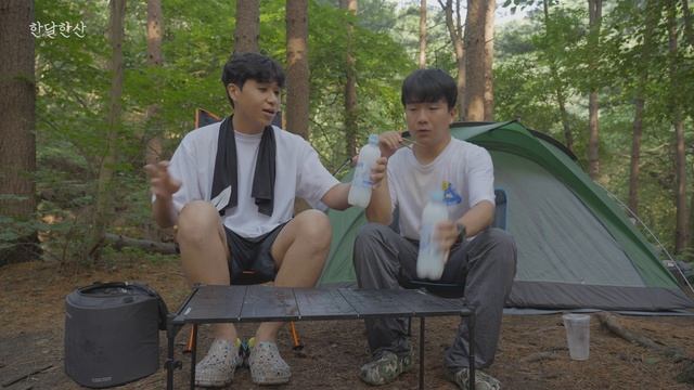 [4K] 폭염, 계곡 입수 후 잣나무숲 백패킹 | 계곡 백패킹 | 8월 백패킹