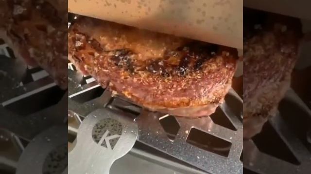 Steak videos. Do you like steik?🥩🍖 Burger videos. Video of this day. Do not forget to support. смотреть онлайн