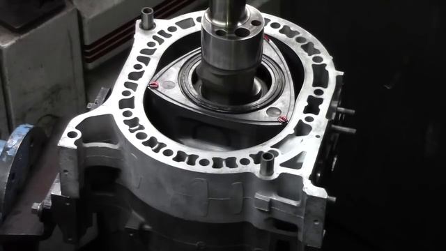 Rotary Engine Buildup (NEW!) Custom 3 Rotor Turbo Bridgeport Race Engine