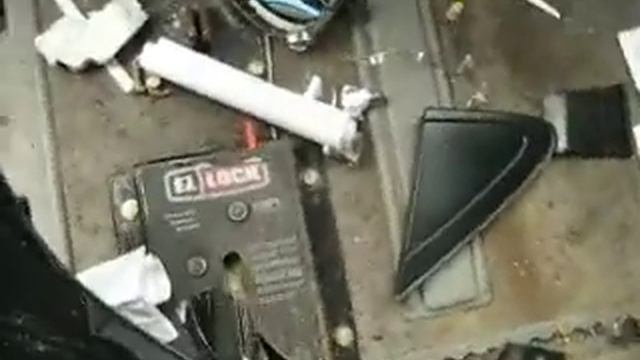 Parting out 2005 05 Toyota Sienna  080769