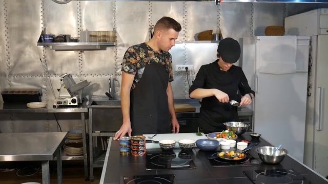 Утреннее шоу «Овсянка» от 19.01.21: улучшаем гибкость и читаем книги о Северном полюсе смотреть онлайн