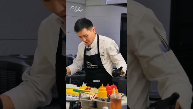 Хочется чего-нибудь лёгкого, но с изюминкой ? Попробуйте салат с утиным филе, манго и ягодами 🥭🍓 смотреть онлайн