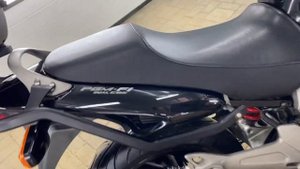 Honda X11