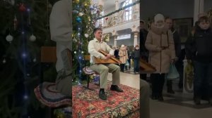 Гусляр из Брянска в Казанском соборе города Людиново