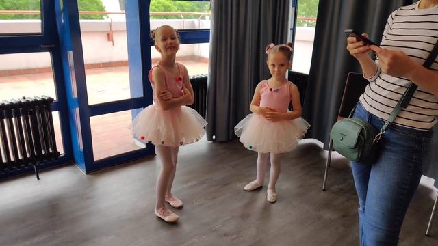 СБОРНАЯ СОЛЯНКА ИЛИ ЛЕТНЯЯ ЗАРИСОВКА смотреть онлайн