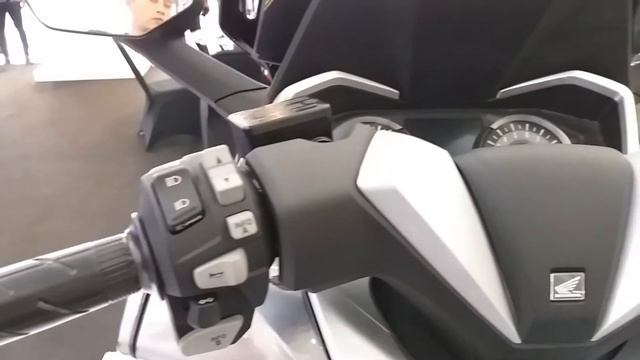 Honda Forza Premium Matik Icon Mall Gresik