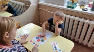 Нейроигра Разноцветные пальчики