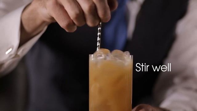 How To Make A Peachy Southern Comfort Cocktail смотреть онлайн