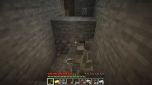 Прохождения Minecraft 5 часть с Девушкой и Другом.Улучшаем жилье, общаемся,новая шахта,красивый вид.