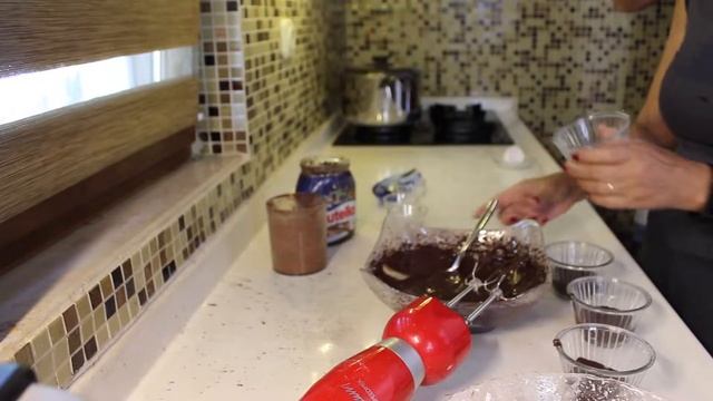 Harika sufle tarifi ! bir Fransız mutfağı klasiği. 10 dakikada hazır ! fırın kullanmak yok !