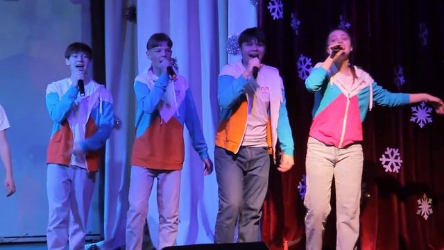 Эстрадный ансамбль " Карусель" - Зима холода смотреть онлайн