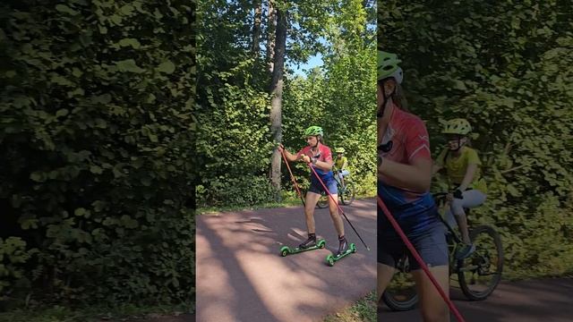 Выносить руки важно без торможения #лыжероллеры смотреть онлайн