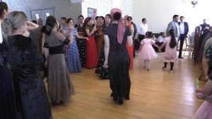 Цыганки танцуют на засватании | цыганская поличка