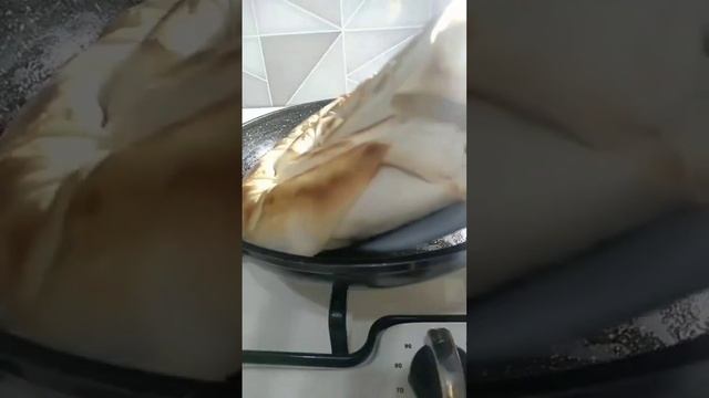 Вертута с творогом из лаваша на сковороде смотреть онлайн