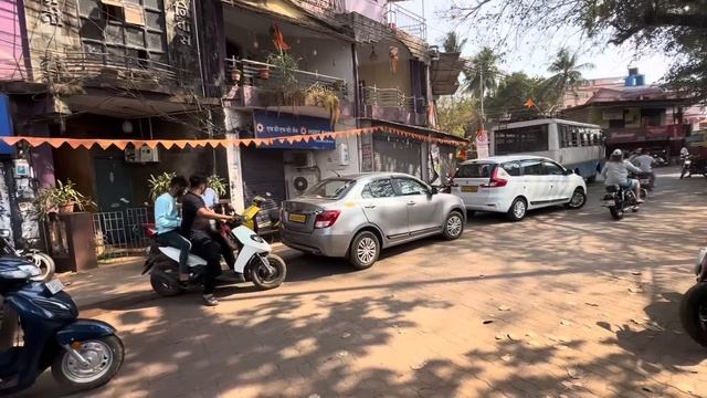 Беженец🇮🇳Гоа. Жара 40 градусов? 🥵Арамболь опустел? Надо валить. Покупать машину? Удав на дереве. смотреть онлайн