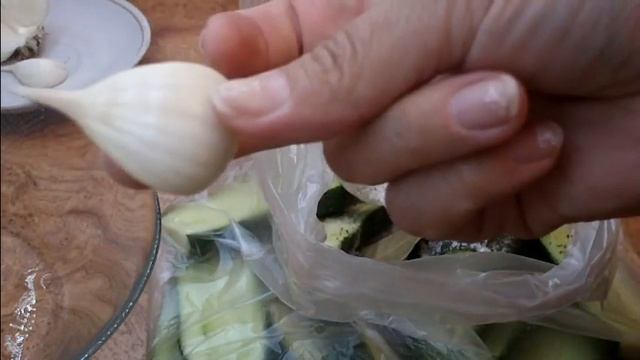 Малосольные огурчики. смотреть онлайн