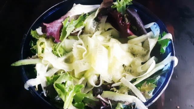 Mango California Roll Salad w Wasabi Ginger Dressing смотреть онлайн