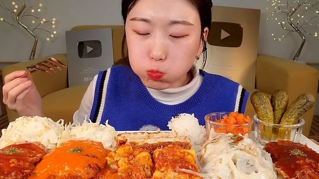 ASMR 6가지 돈까스 불닭돈까스 어니언돈까스 고구마돈까스 피자돈까스 치즈돈까스 리얼먹방 :) Pork cutlet MUKBANG смотреть онлайн