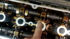 замена прокладки клапанной крышки мазда mazda 323 1.5 бензин и осмотр состояния двигателя