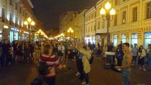 За Симферополь в Москве на новом Арбате