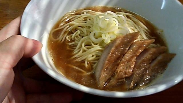 中華そば屋 伊藤【王子】シャッター商店街のミシュランラーメン店・煮干しラーメンブームはここから始まった！（飯テロ）東京Ramen смотреть онлайн