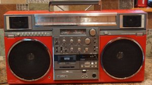 JVC RC-M90-Бумбокс-и что там внутри него