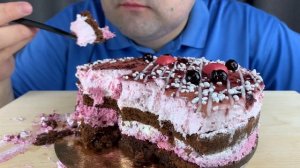 ASMR CHOCOLATE MOUSSE CAKE WITH RASPBERRY AND BLUEBERRY MUKBANG (EATING SOUNDS) EATING SHOW